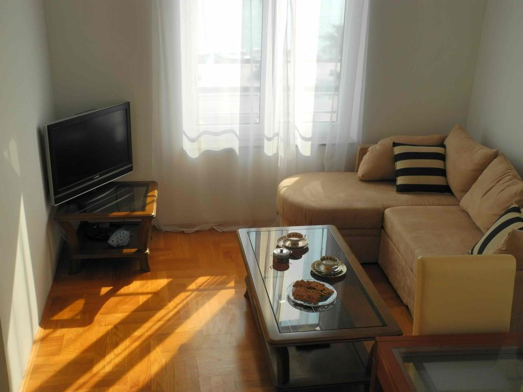Apartments Antonela Jezera Buitenkant foto