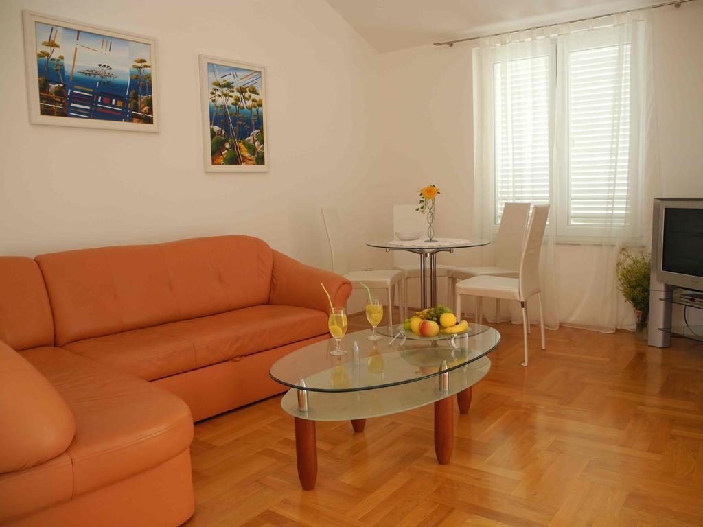 Apartments Antonela Jezera Buitenkant foto